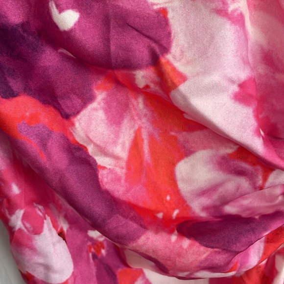 Dress - Picture 9 of 9